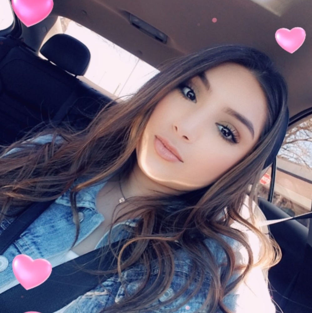 Meet your Posher, Crystal